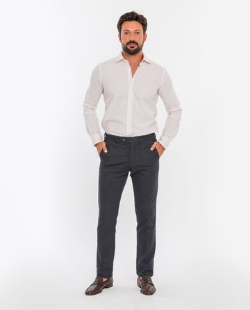 Pantalón Chino Regular en Azul Oscuro